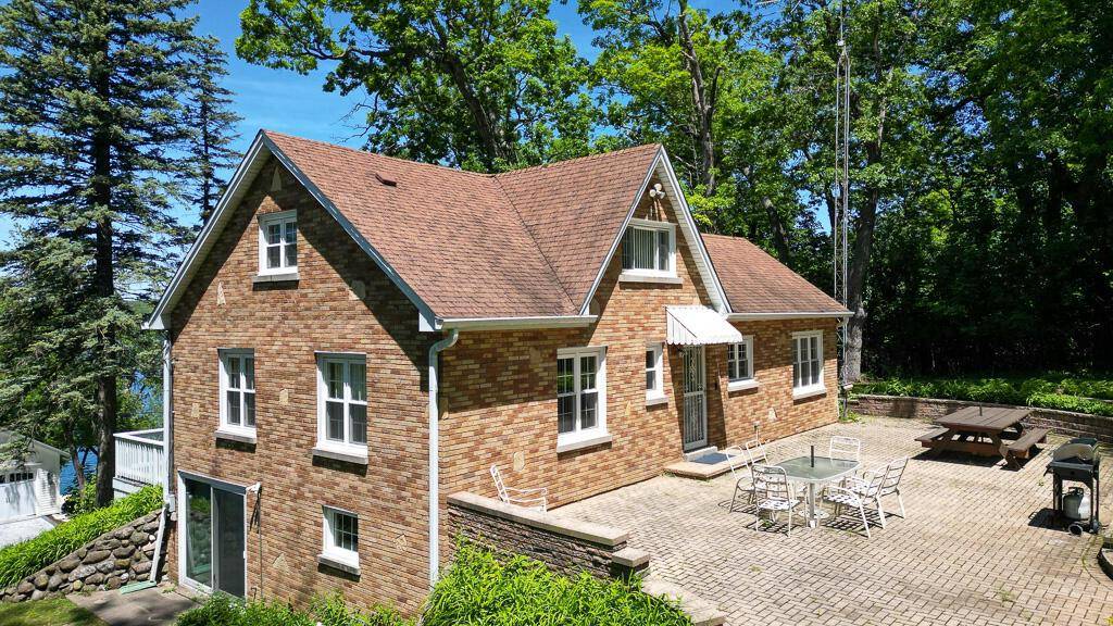 Lake Geneva, WI 53147,N1944 Bluff LANE