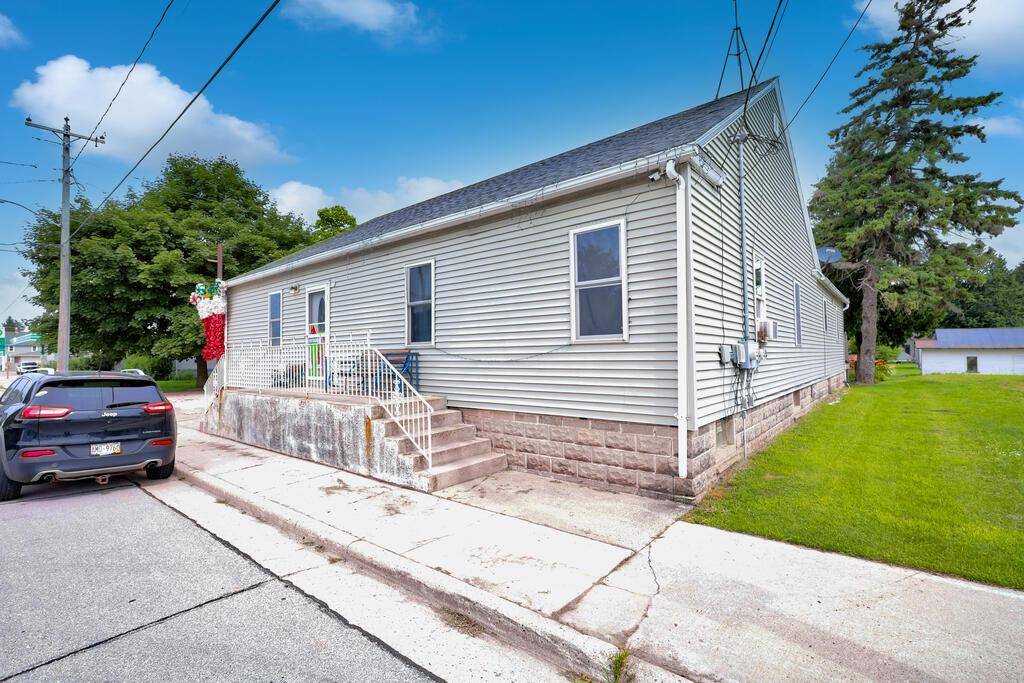 Whitelaw, WI 54247,218 E Menasha AVENUE #216