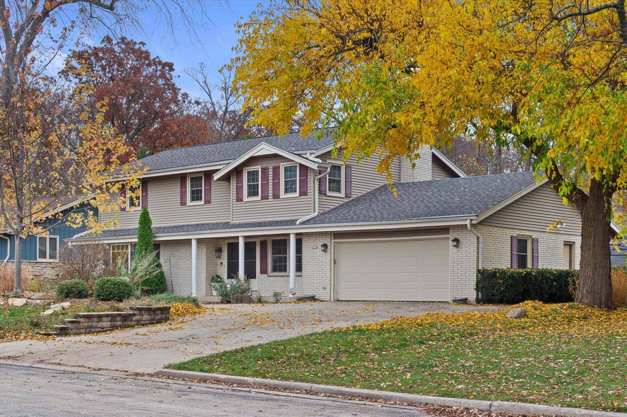 Wauwatosa, WI 53226,2510 Normandy LANE