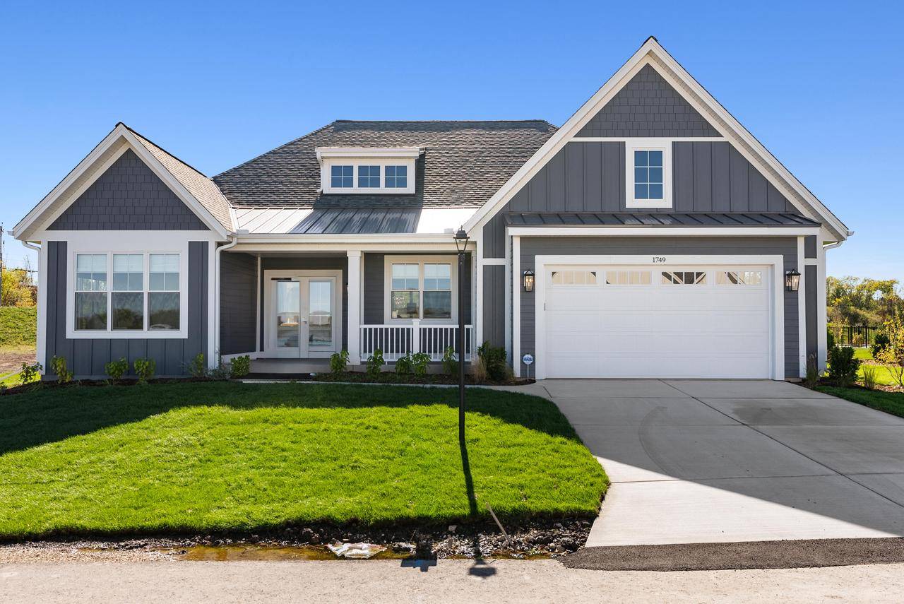 River Hills, WI 53217,1733 N River CIRCLE
