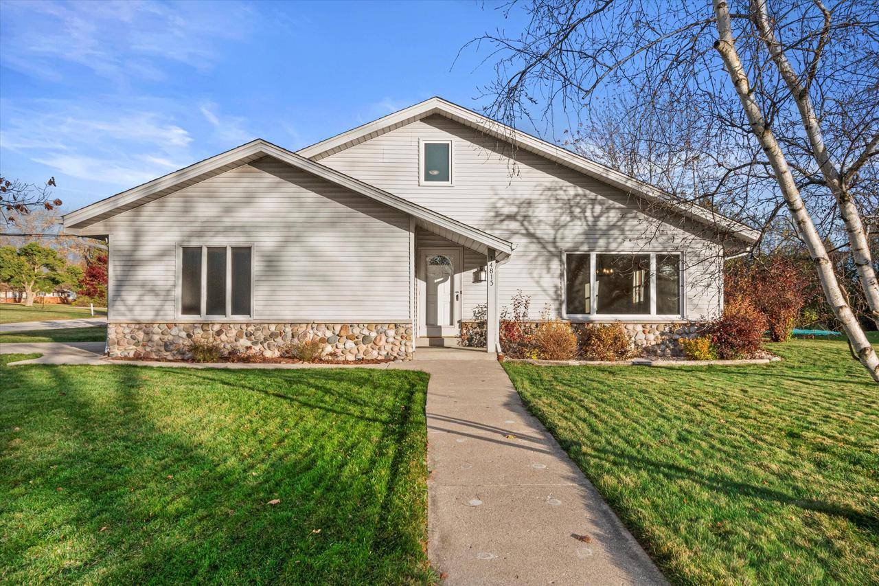 New Berlin, WI 53151,14815 W Janice COURT