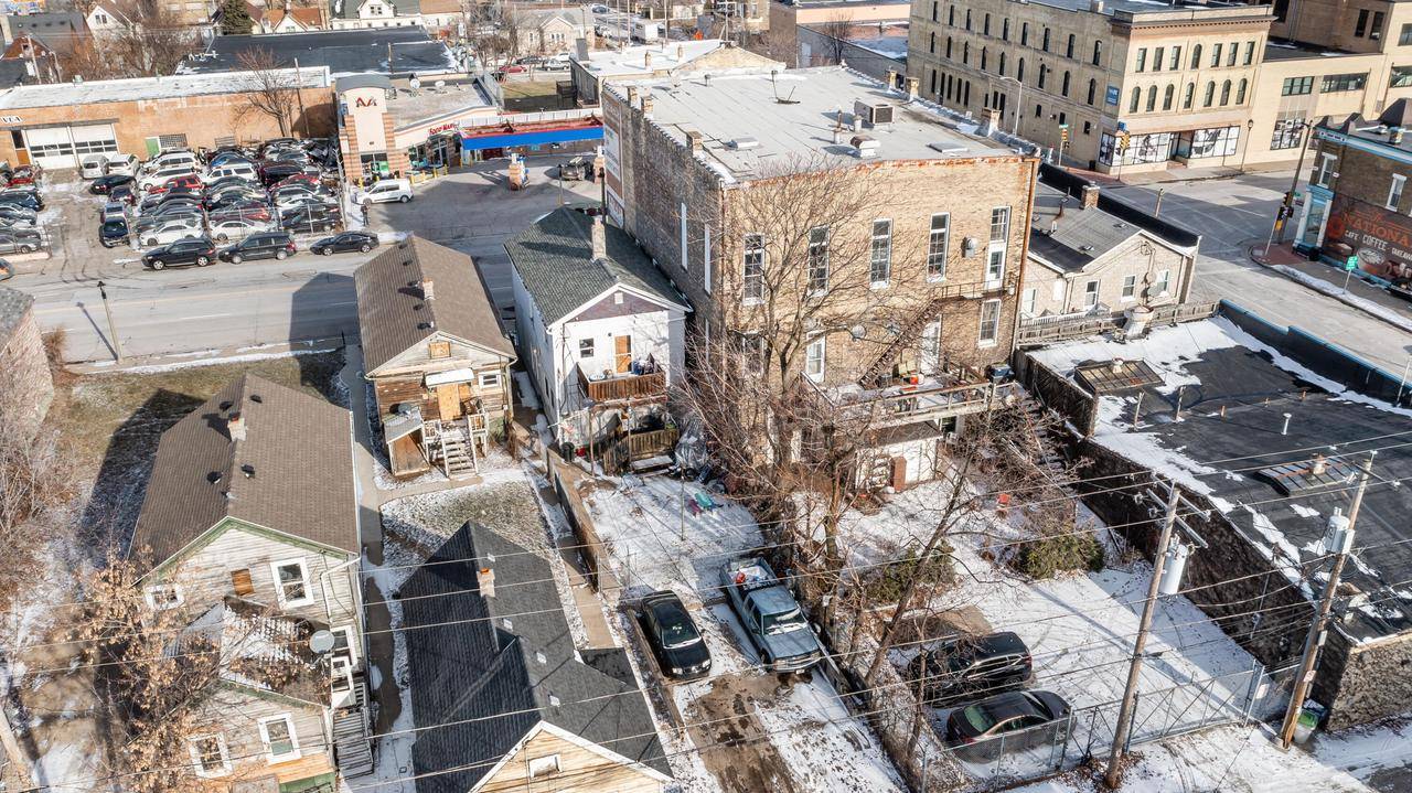 Milwaukee, WI 53204,915 W National AVENUE #915A