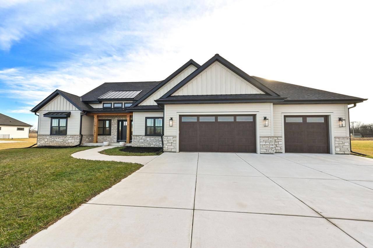 Muskego, WI 53150,S108W21481 Waters COURT