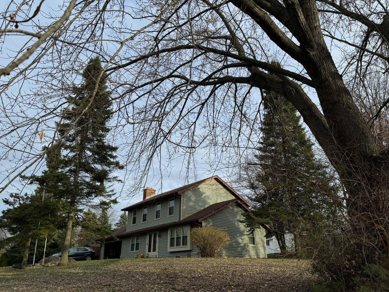 Hubertus, WI 53033,3417 Mount LANE