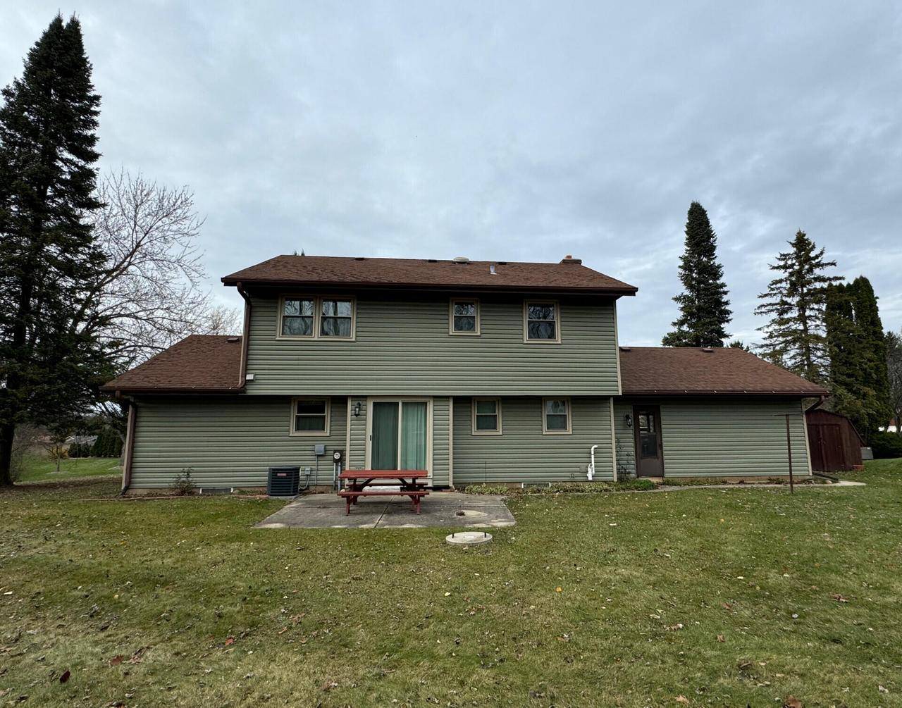 Hubertus, WI 53033,3417 Mount LANE