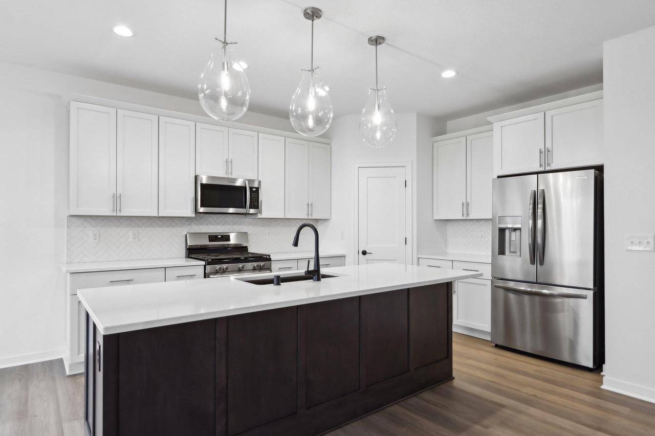 Oconomowoc, WI 53066,1691 Hammock LANE