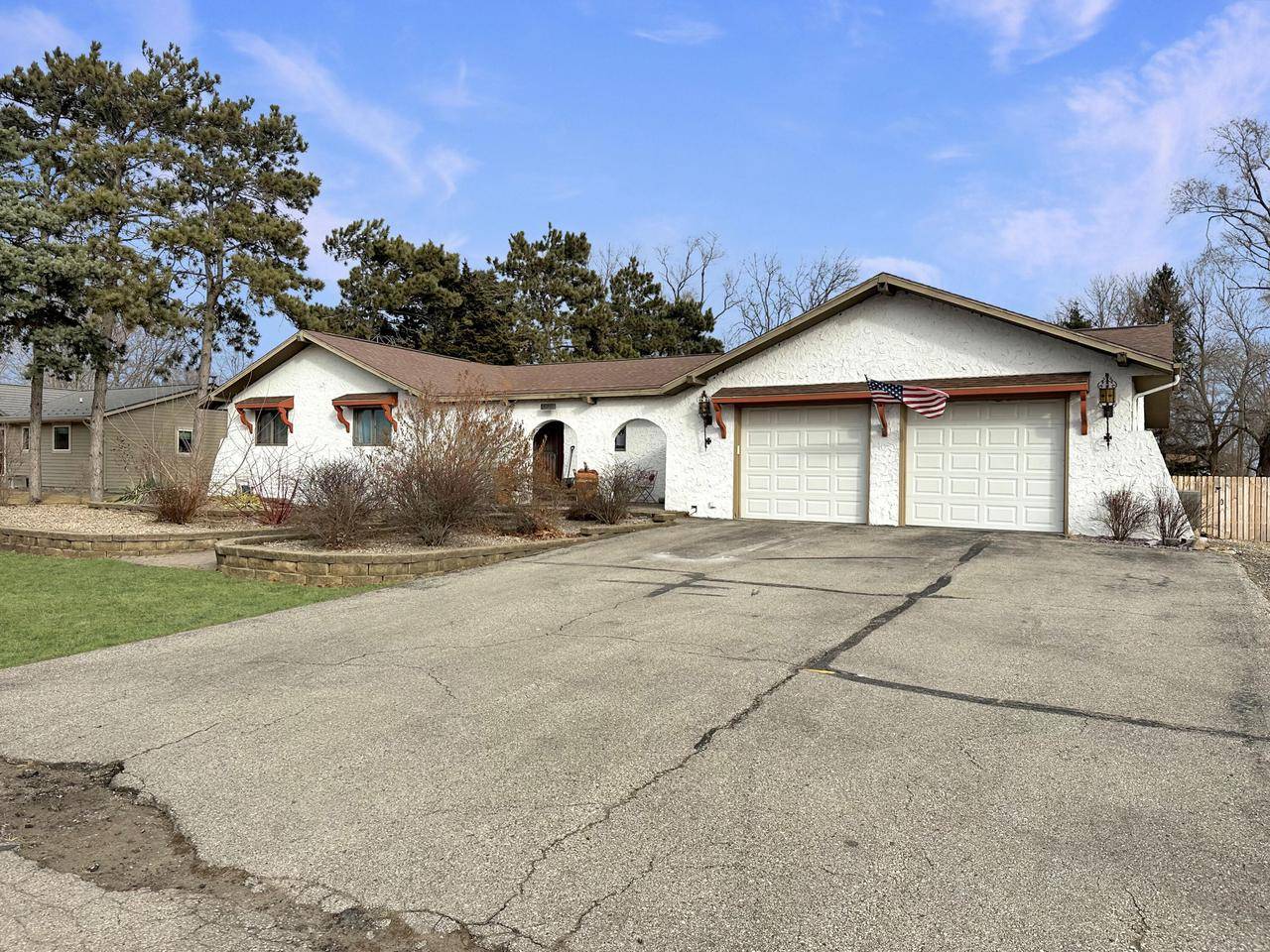 La Crosse, WI 54603,2930 Youngdale AVENUE