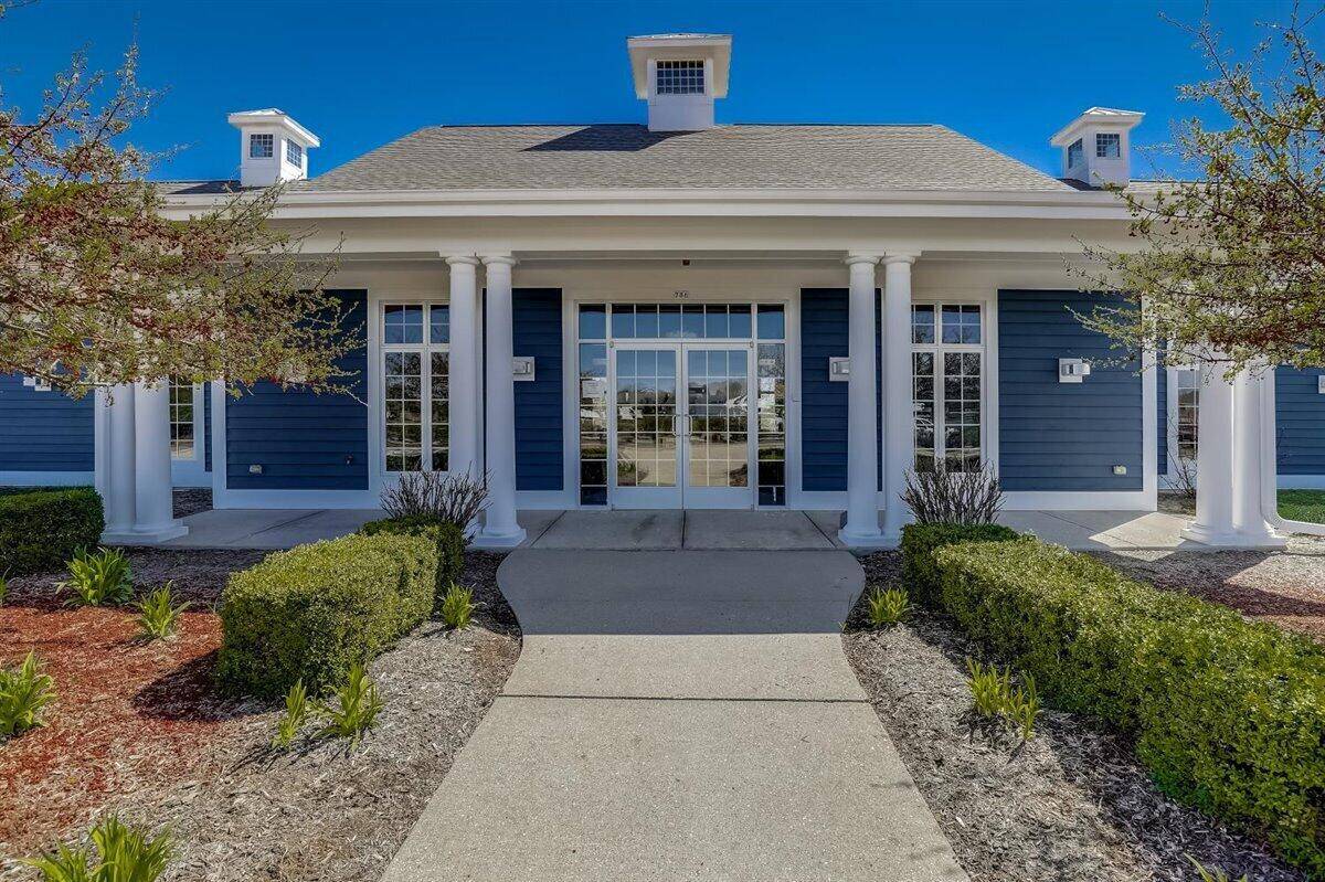 Hartford, WI 53027,828 Bridlewood DRIVE