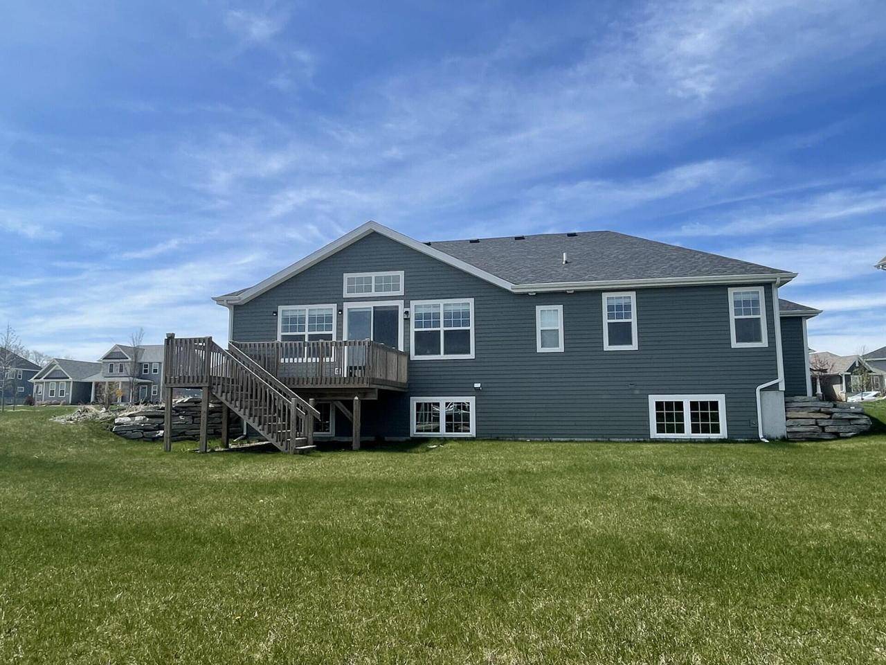 Mequon, WI 53097,10588 N Coneflower COURT