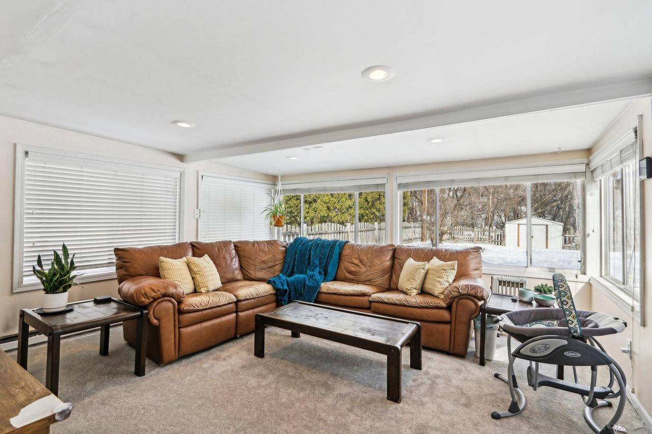 Glendale, WI 53209,2260 W Marne AVENUE