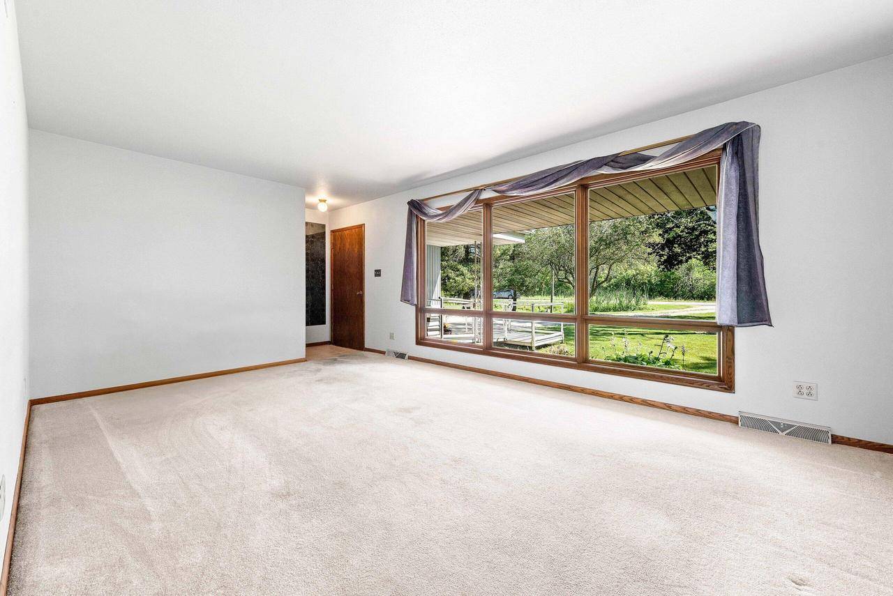 Manitowoc, WI 54220,1736 Whitewater DRIVE