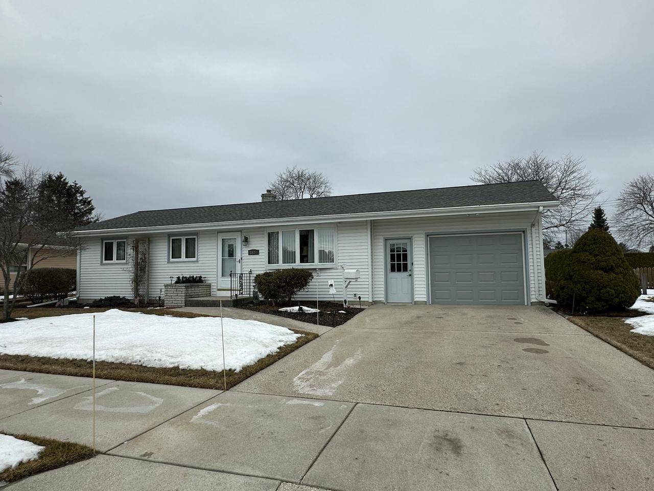 Two Rivers, WI 54241,2524 36th PLACE