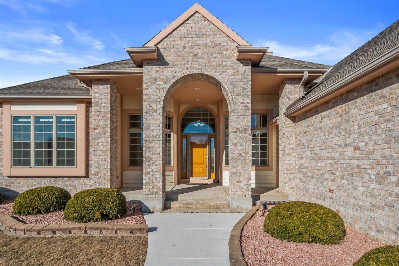 Pewaukee, WI 53072,N37W22910 Wyndemere DRIVE