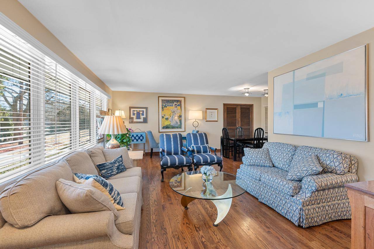 Fox Point, WI 53217,8665 N Manor COURT