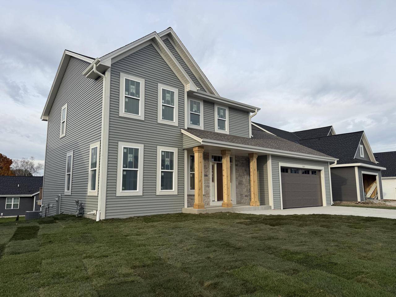 Pewaukee, WI 53072,1019 Waterstone COURT