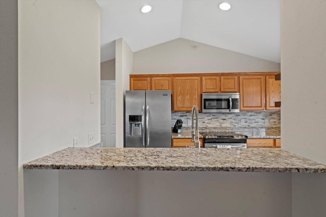 Franklin, WI 53132,9032 W Elm COURT #F