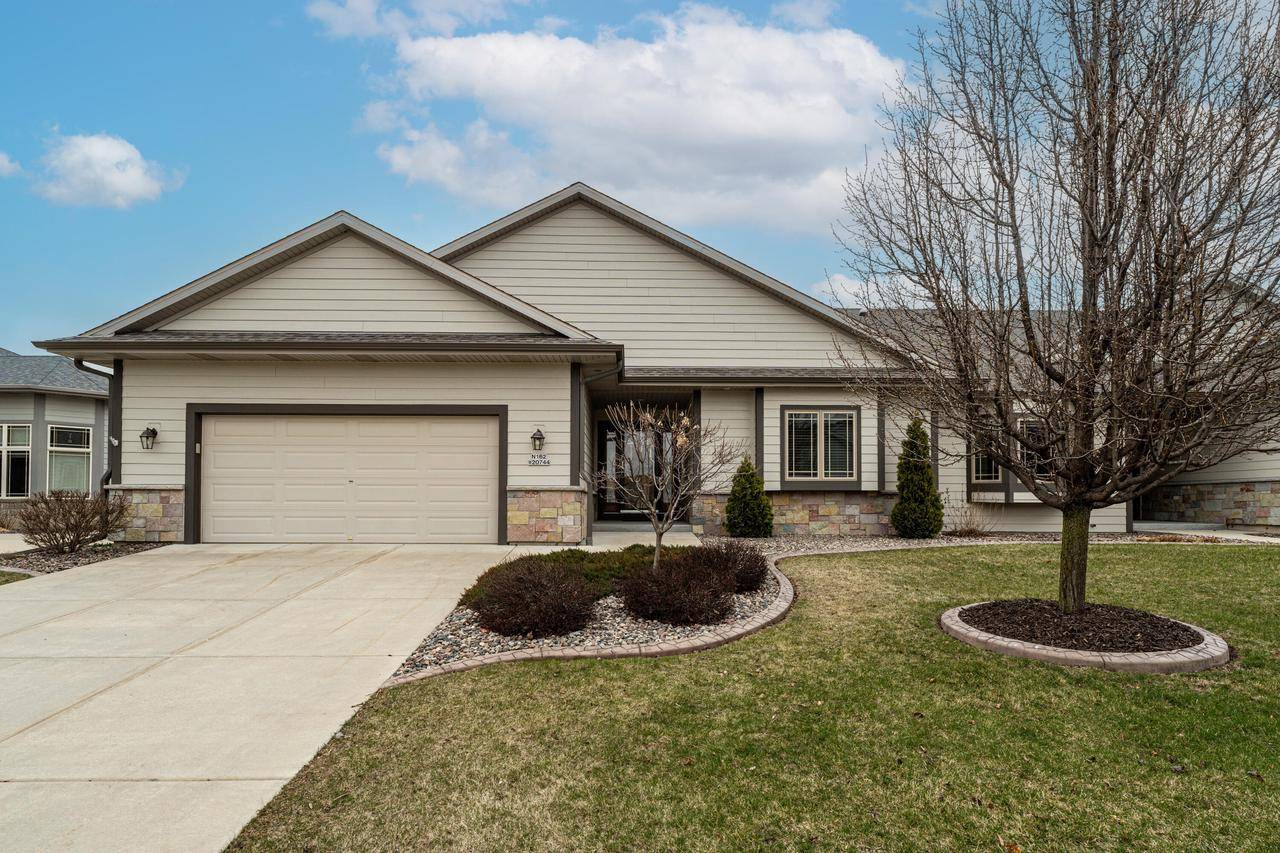 Jackson, WI 53037,N162W20744 Sharon Lee LANE