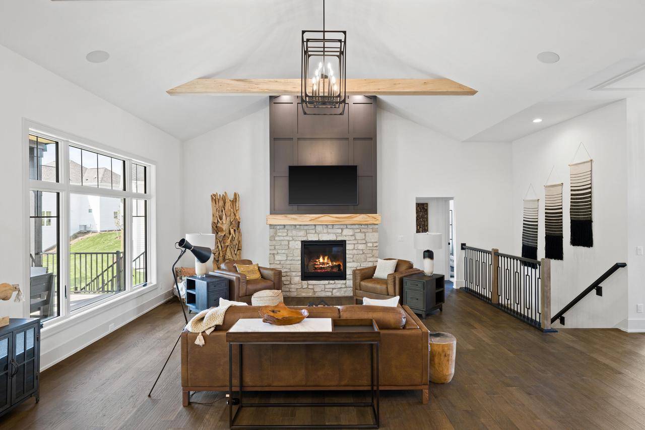 Nashotah, WI 53058,4077 Hawthorn Farm COURT