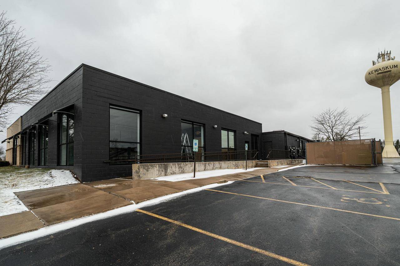 Kewaskum, WI 53040,1010 Fond Du Lac AVENUE