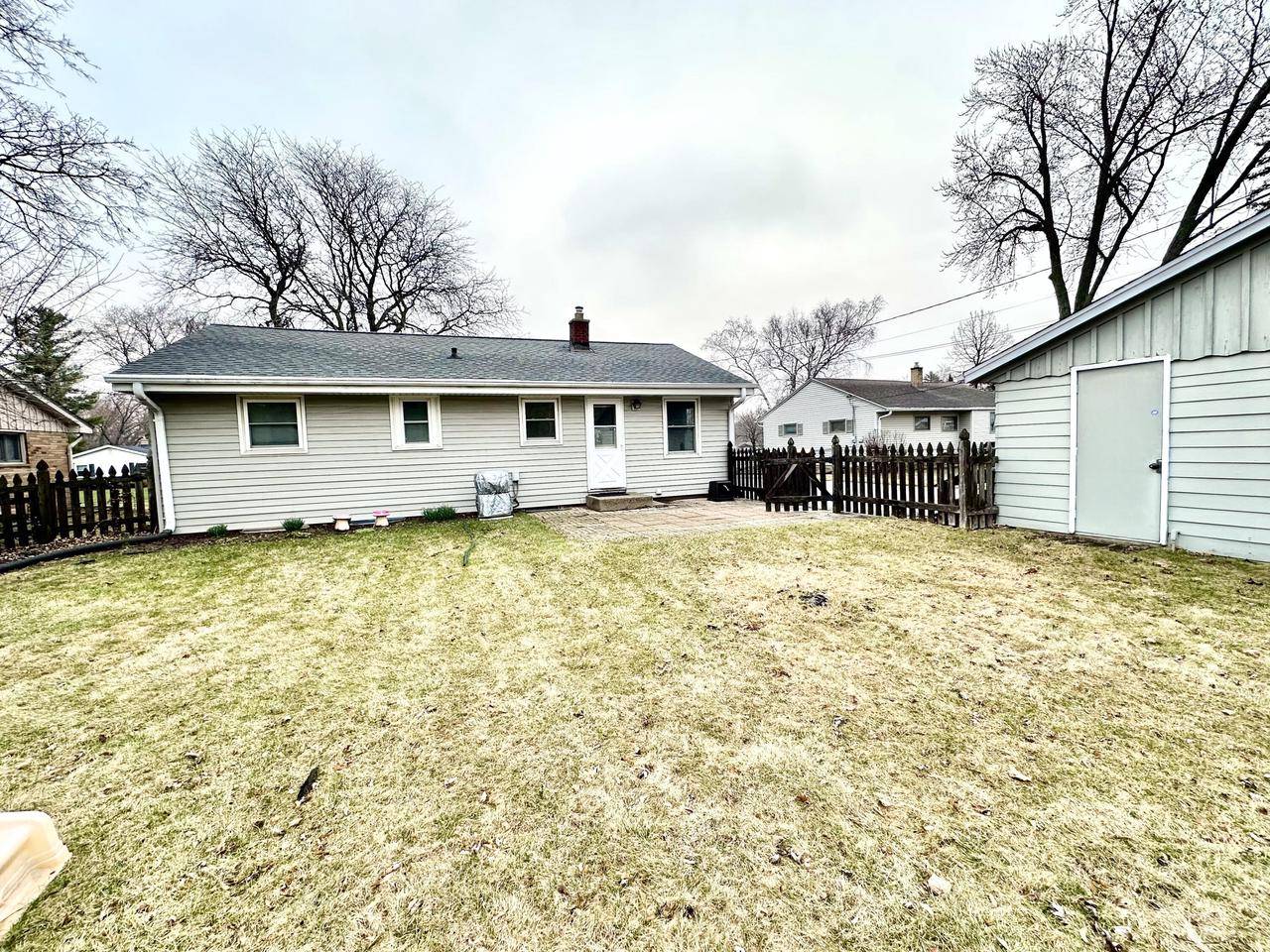 Milwaukee, WI 53223,5225 W Terry AVENUE