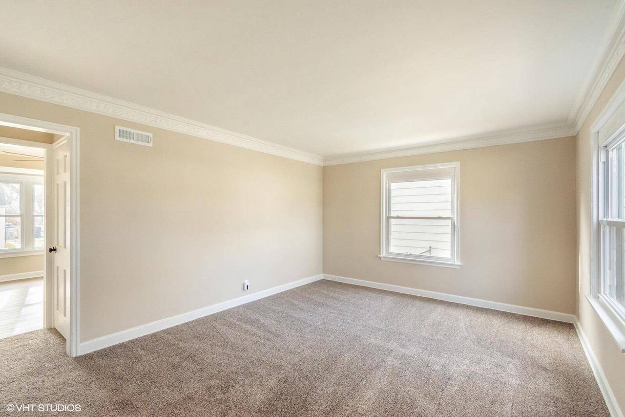 Milwaukee, WI 53218,4858 N 73rd STREET