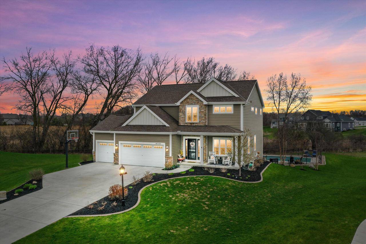 Muskego, WI 53150,S88W18006 Edgewater Heights WAY