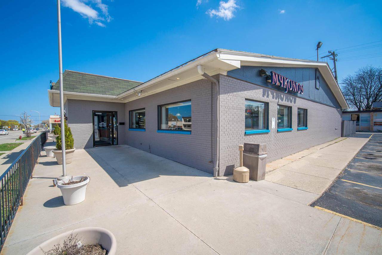 Milwaukee, WI 53222,8501 W Capitol DRIVE