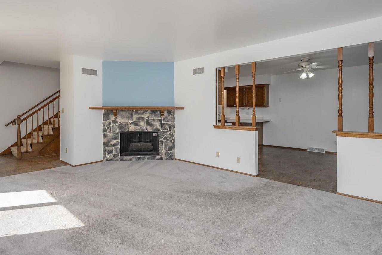 Brookfield, WI 53045,17652 Nassau DRIVE