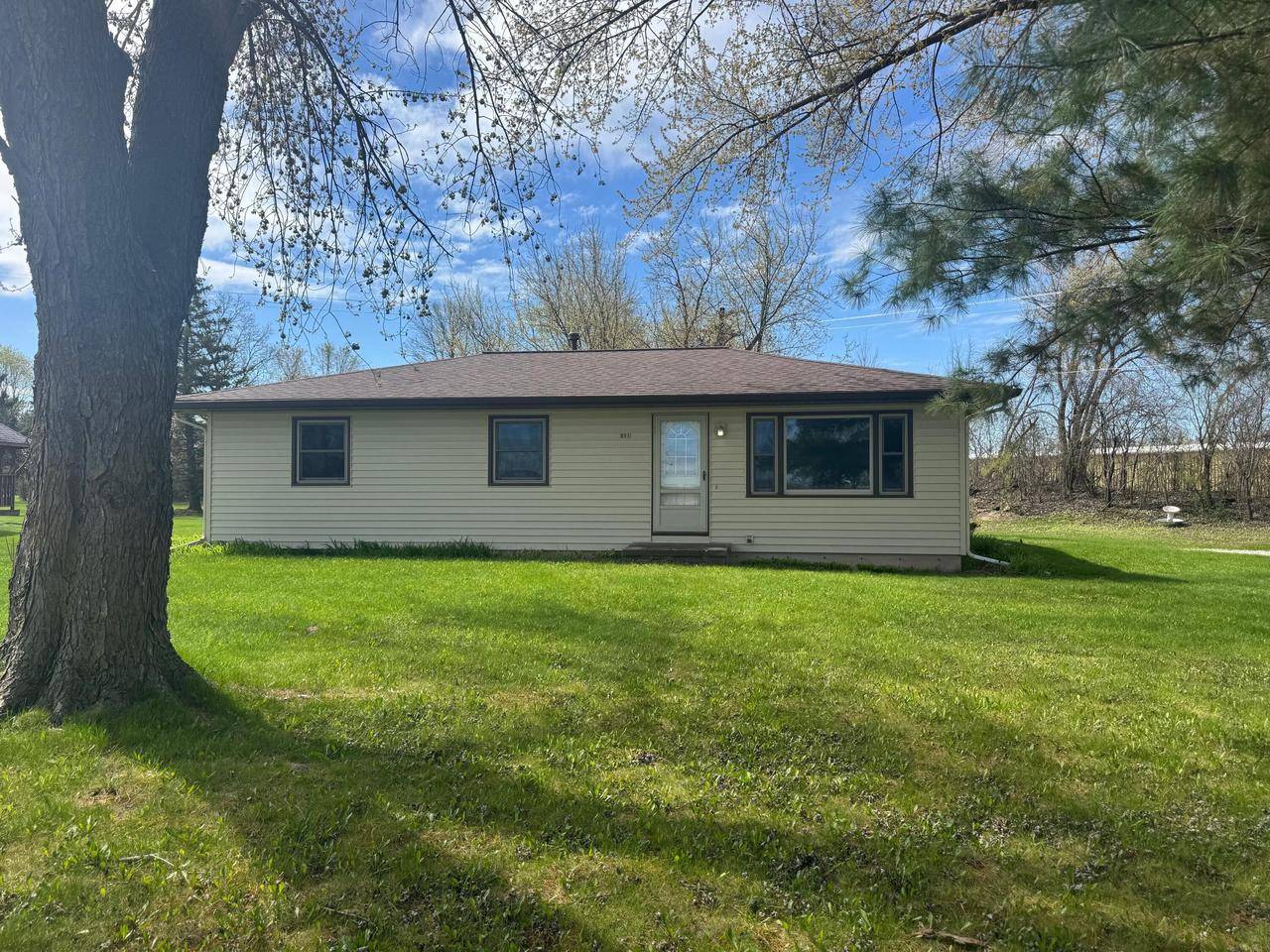 Eden, WI 53019,111 Grahl AVENUE