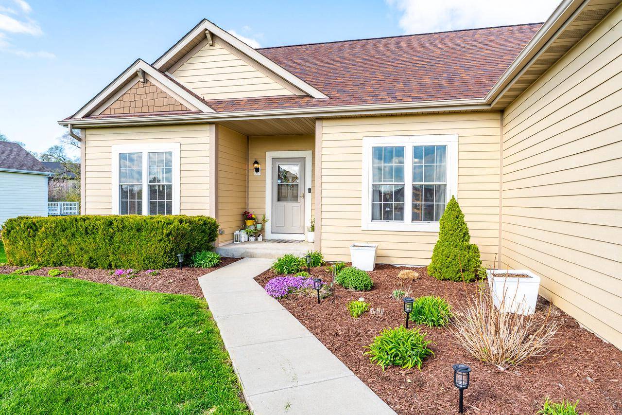 Waukesha, WI 53188,W276N402 Arrowhead TRAIL