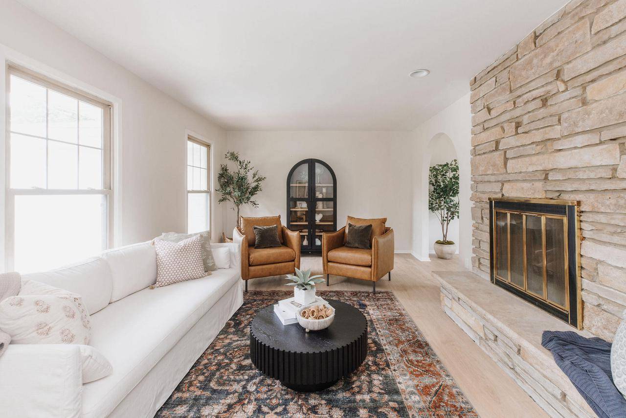 Waukesha, WI 53188,2451 Pendleton PLACE