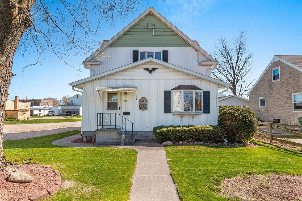 Reedsville, WI 54230,517 Menasha STREET