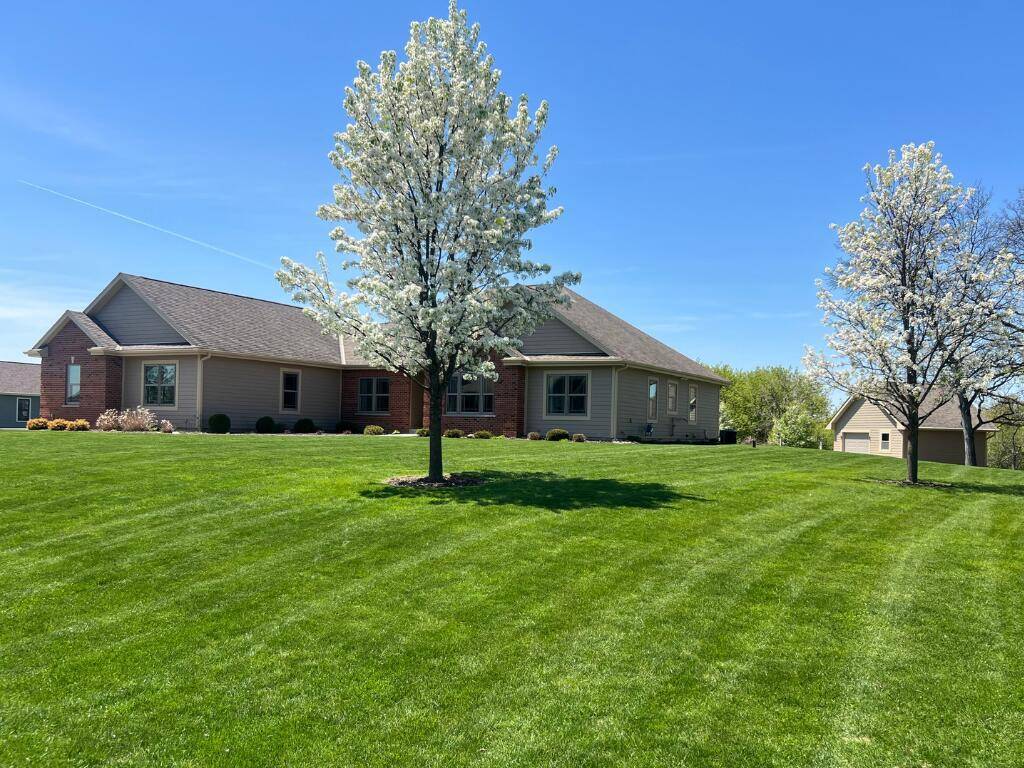 Hartland, WI 53029,W279N8663 Twin Pine CIRCLE