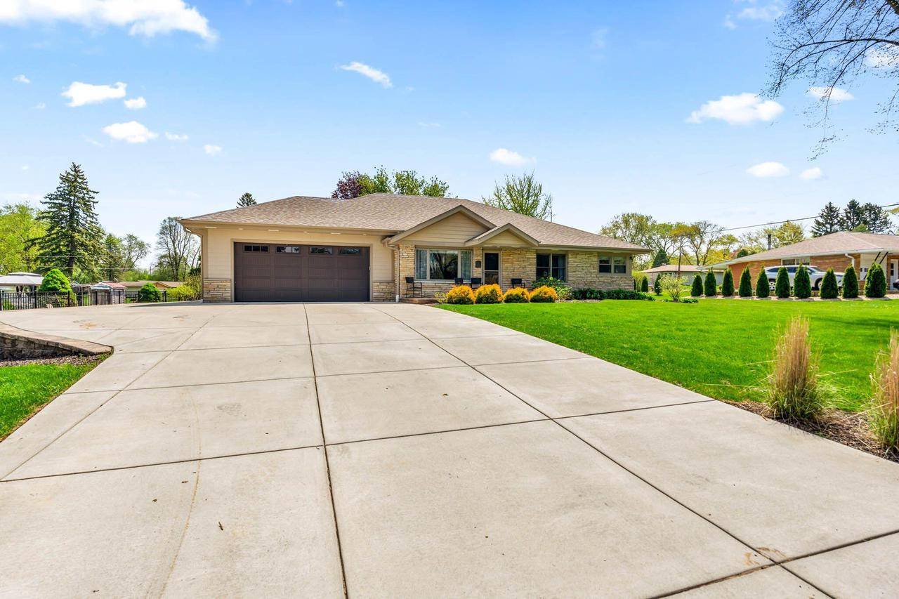 Germantown, WI 53022,W154N10094 Moonlite DRIVE