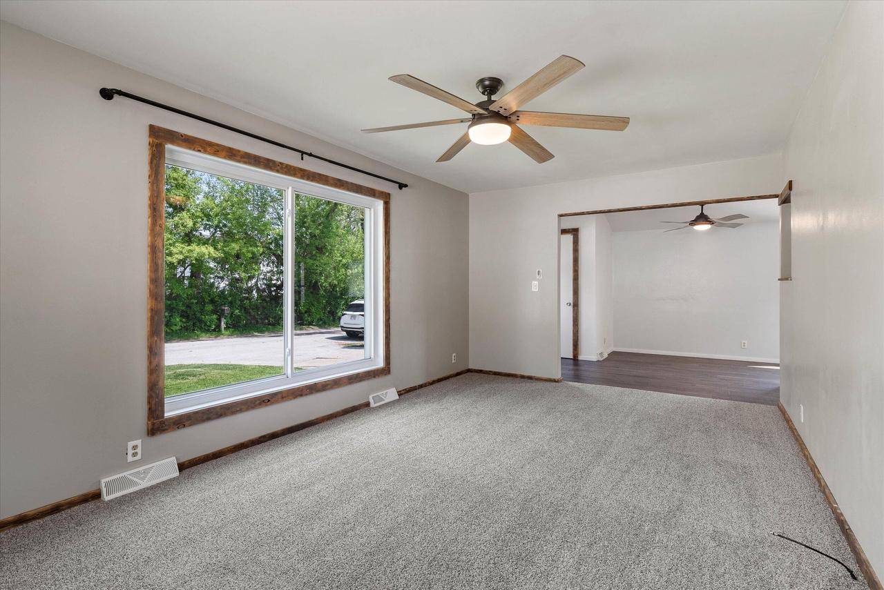 Greenfield, WI 53228,4261 S 88th STREET