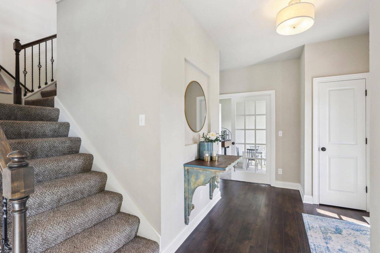 Sussex, WI 53089,W239N5471 Fieldstone Pass CIRCLE