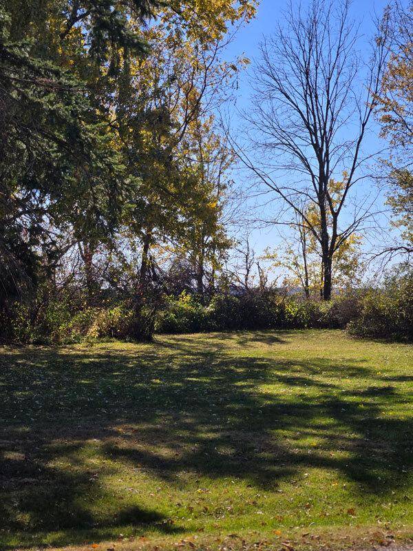 Fontana, WI 53125,W4641 Hillcrest DRIVE