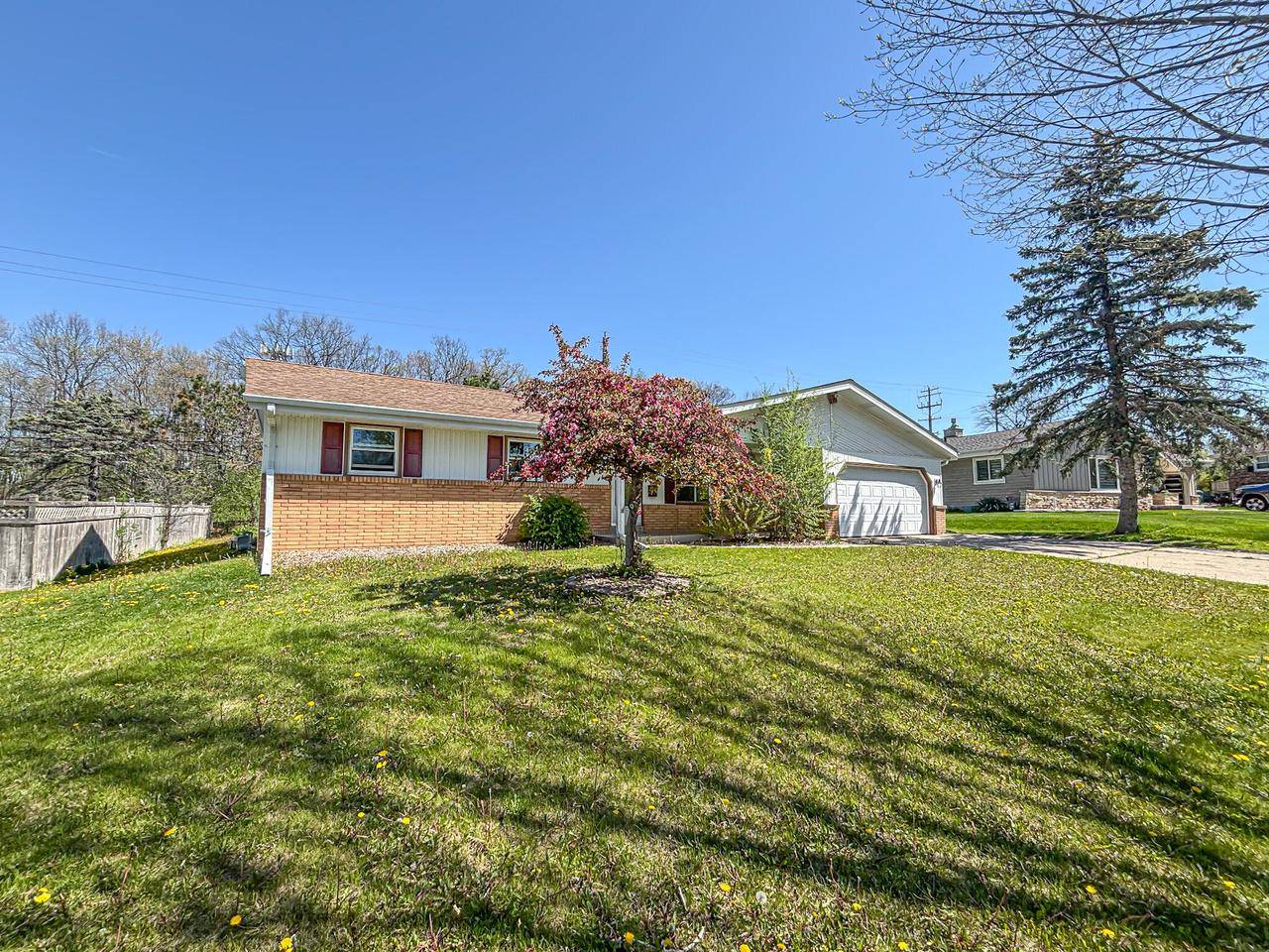 Greendale, WI 53129,5208 Raven DRIVE