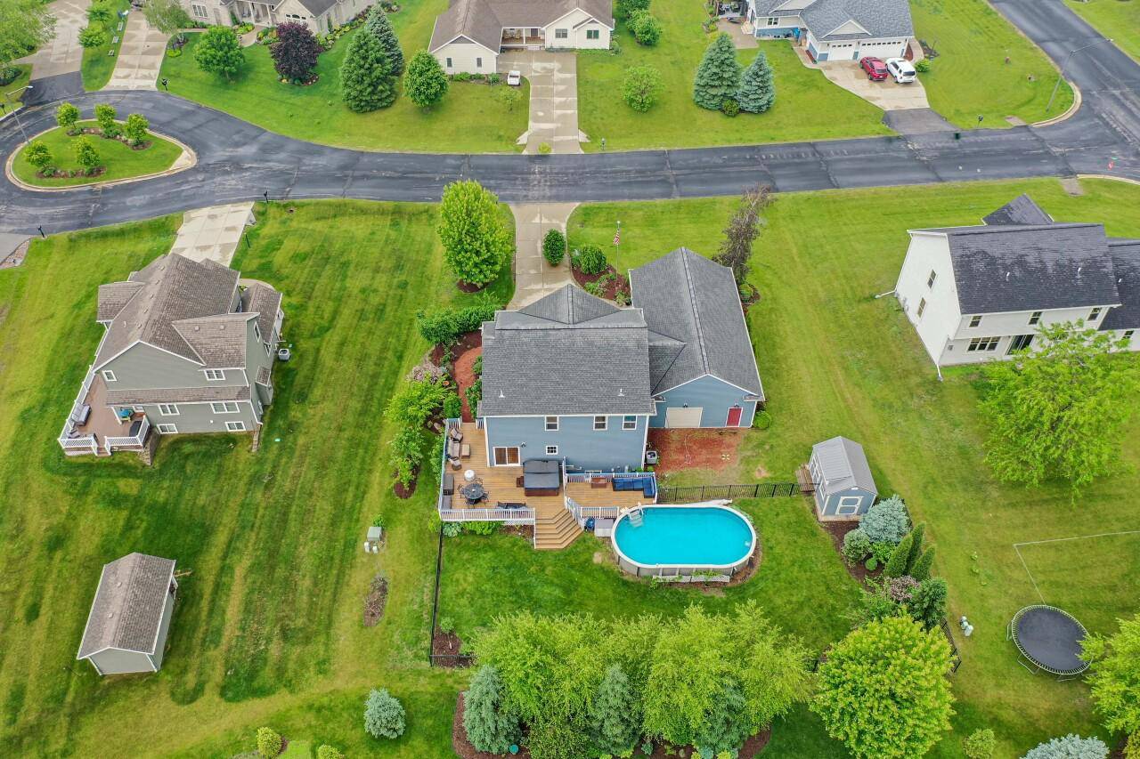 Dousman, WI 53118,148 Arnold COURT