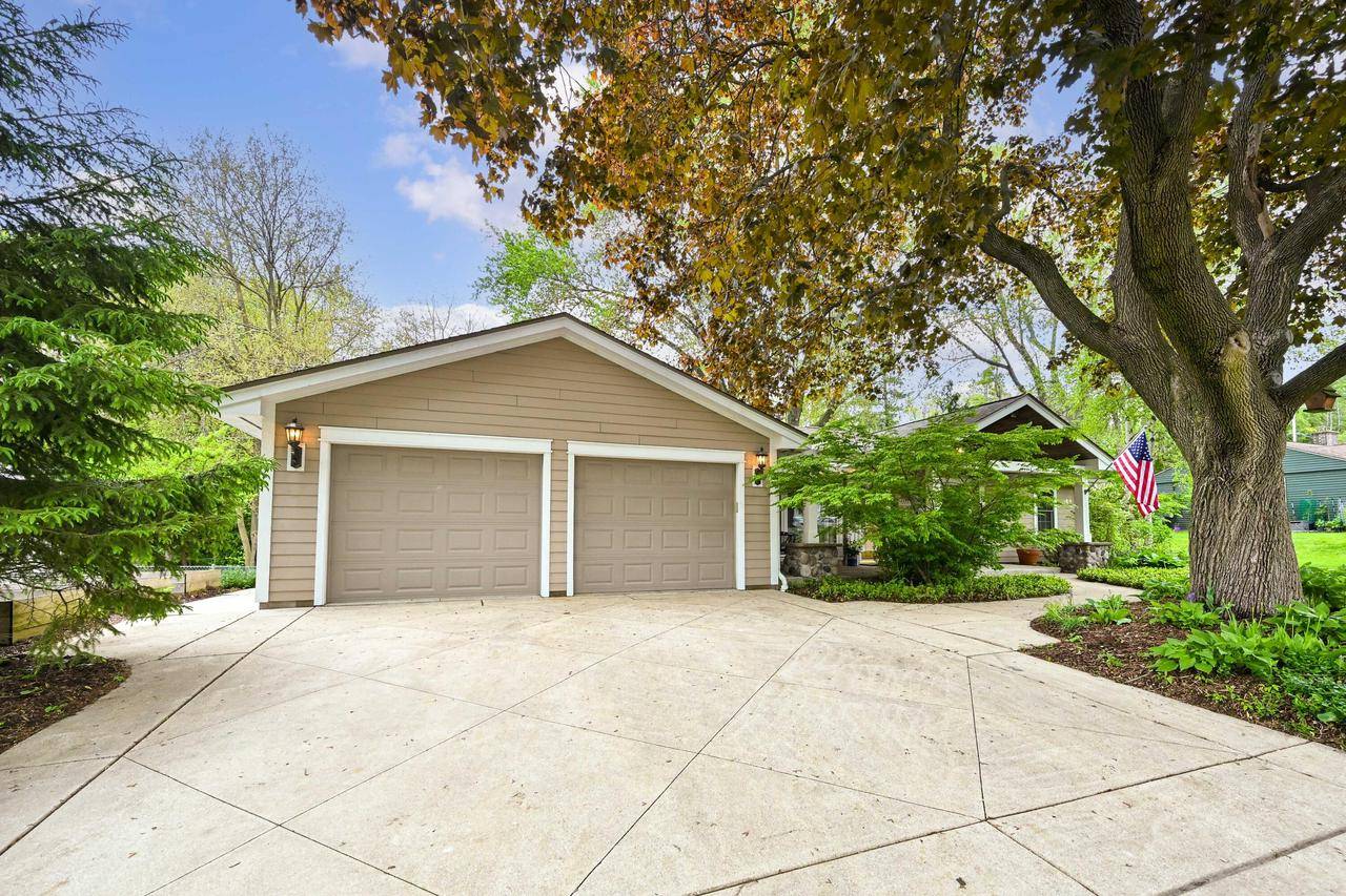 Wauwatosa, WI 53226,1333 N 120th STREET