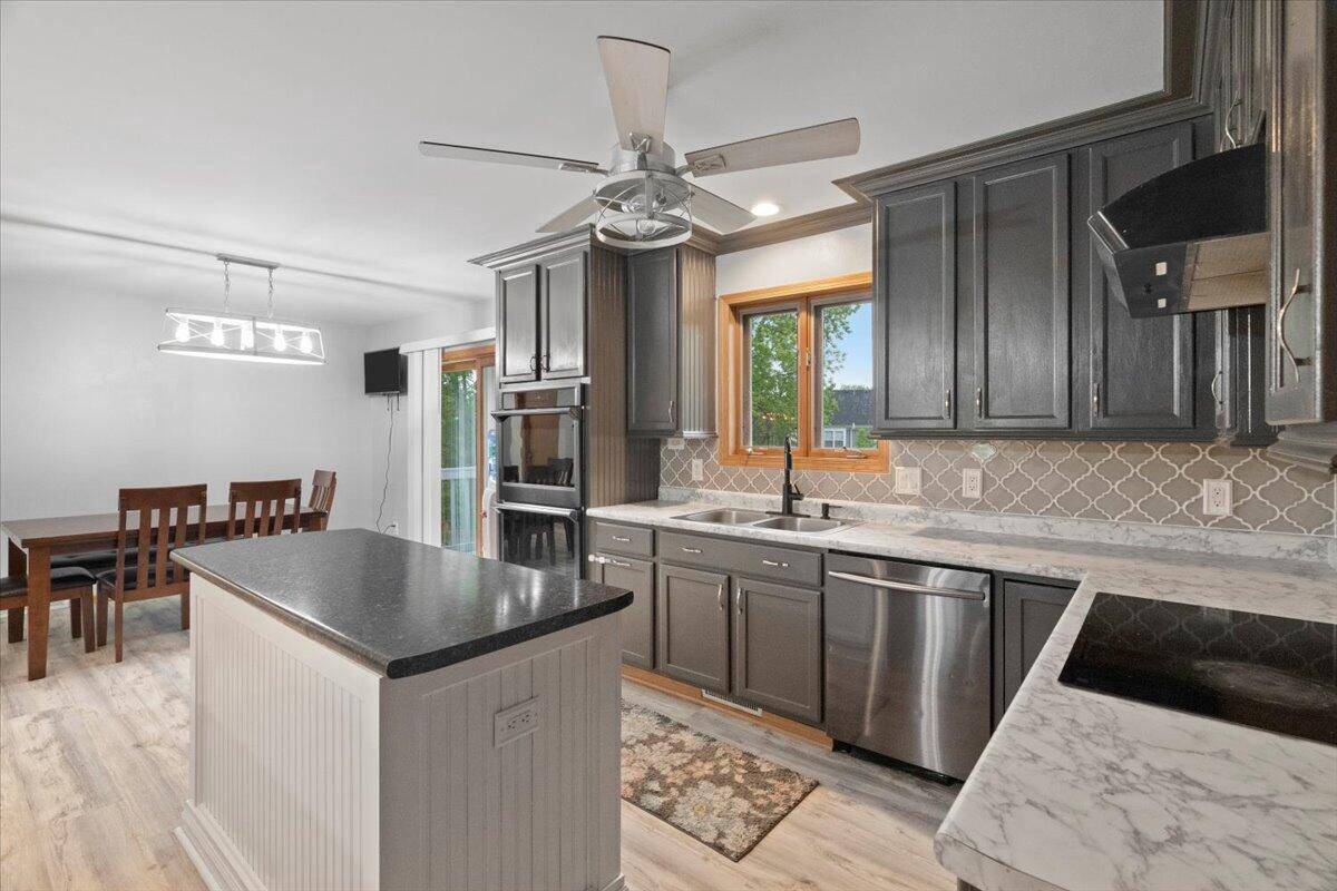 Twin Lakes, WI 53181,207 Christie COURT