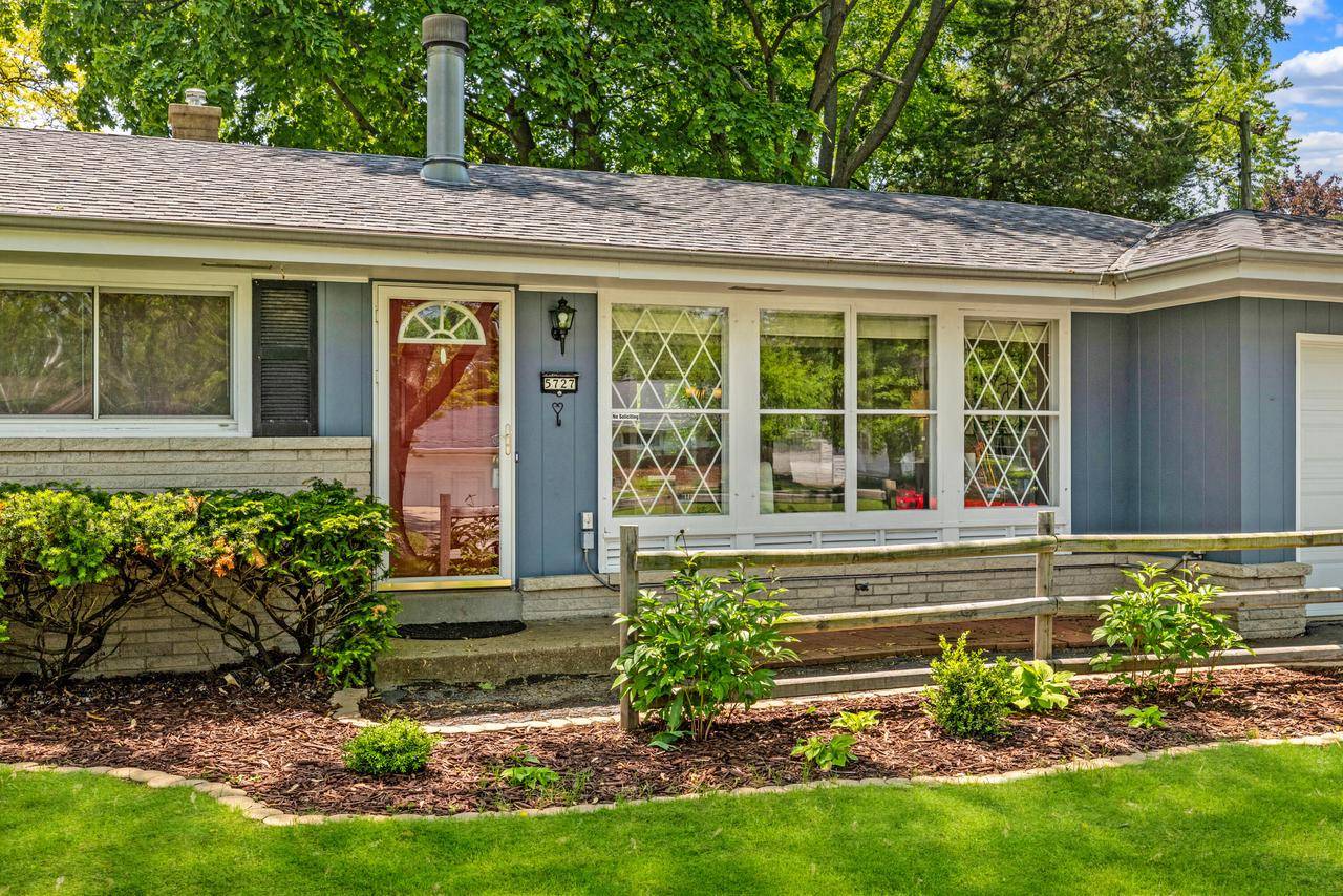 Brown Deer, WI 53223,5727 W Range AVENUE