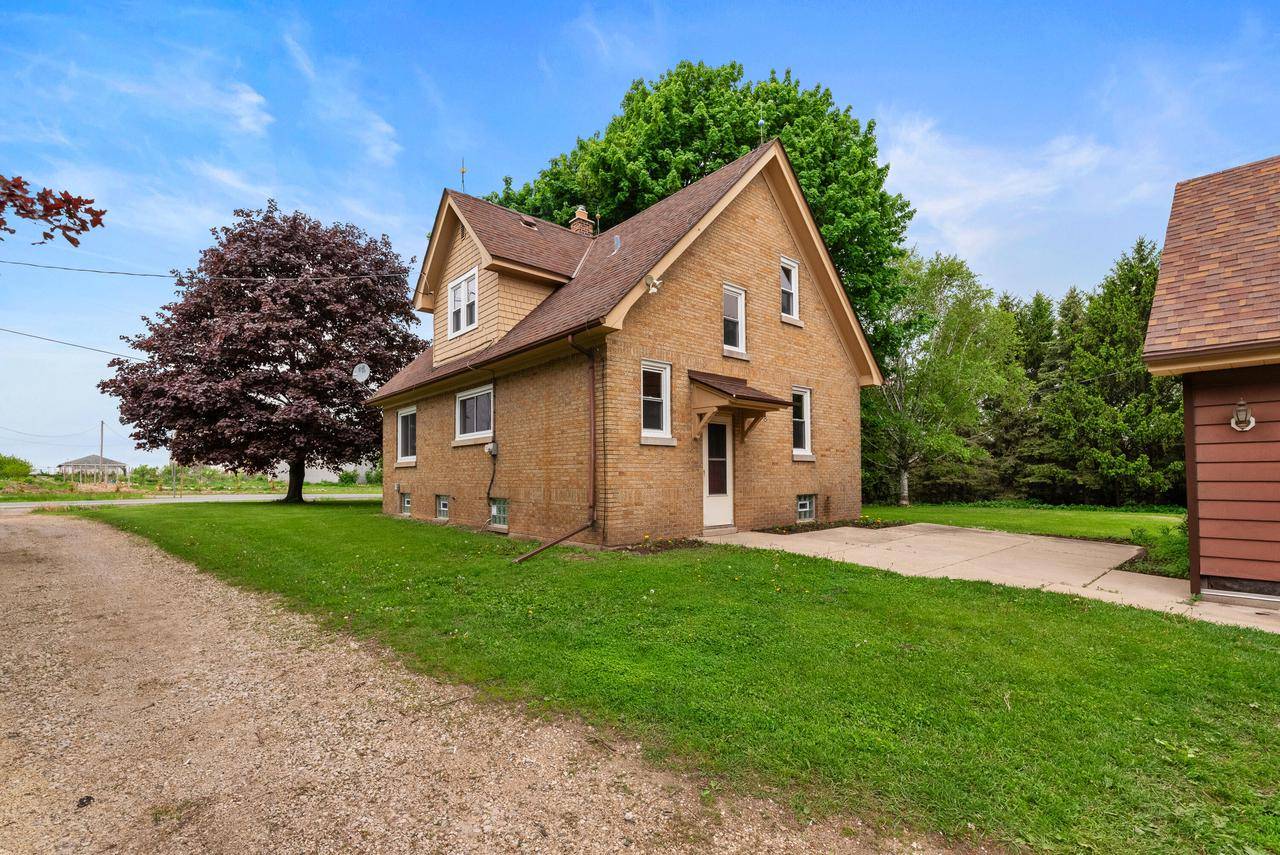 Port Washington, WI 53074,4438 County Road H