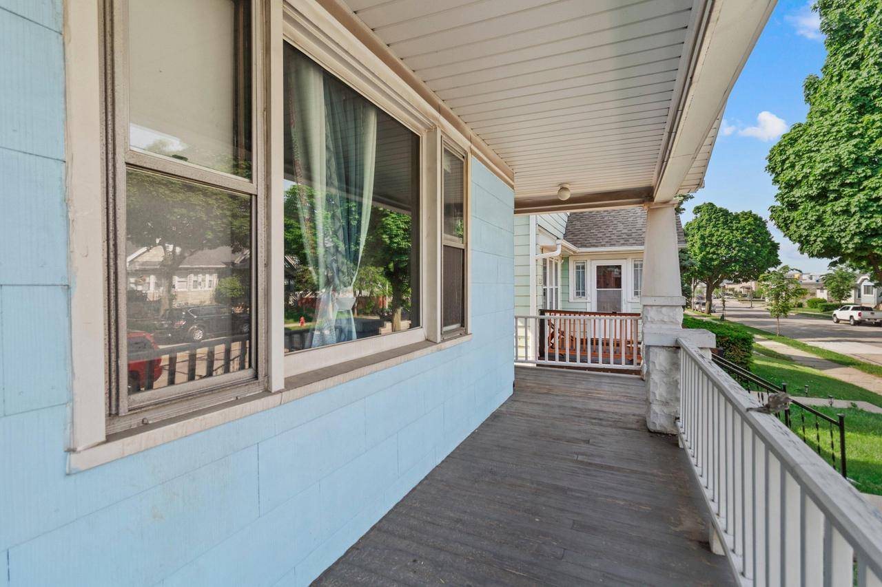 West Allis, WI 53219,1945 S 68th STREET #1947