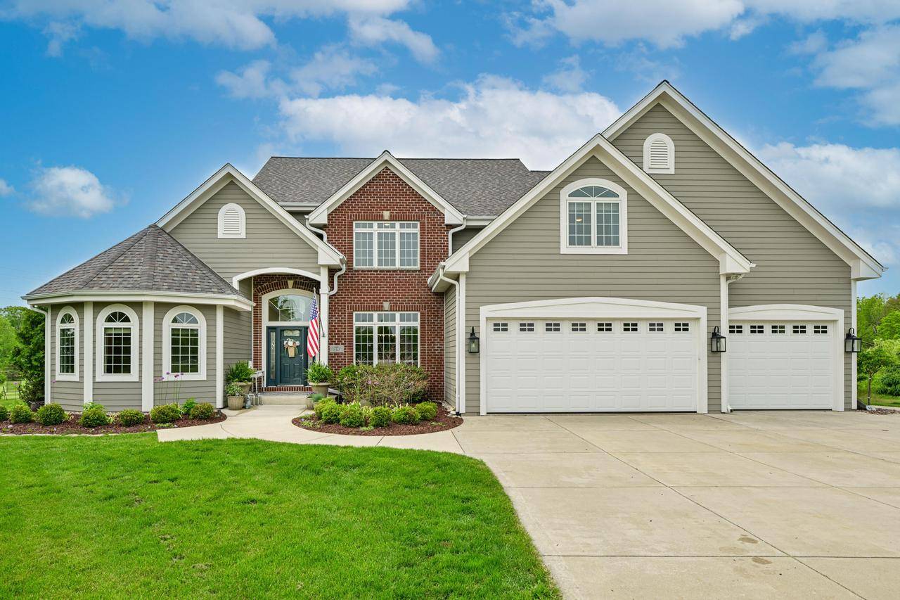 Mequon, WI 53097,13345 N Laurel LANE