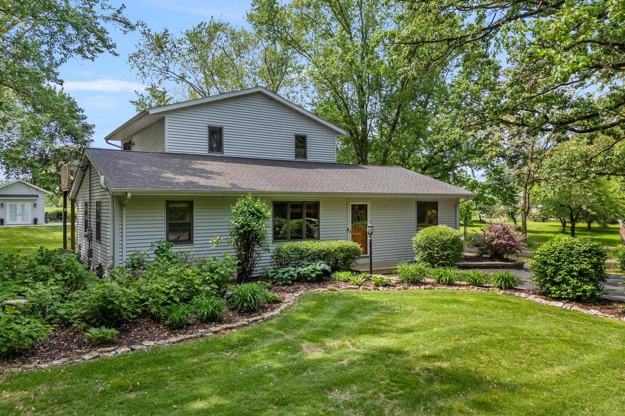Oconomowoc, WI 53066,S23W35519 Parry ROAD