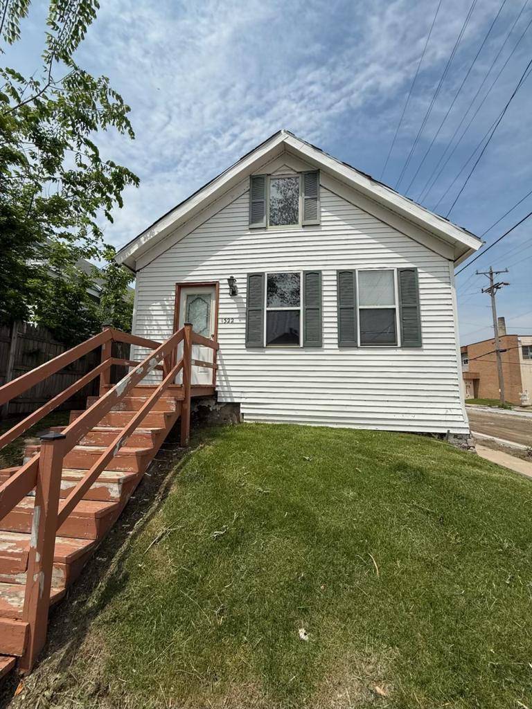 Racine, WI 53404,1322 Summit AVENUE
