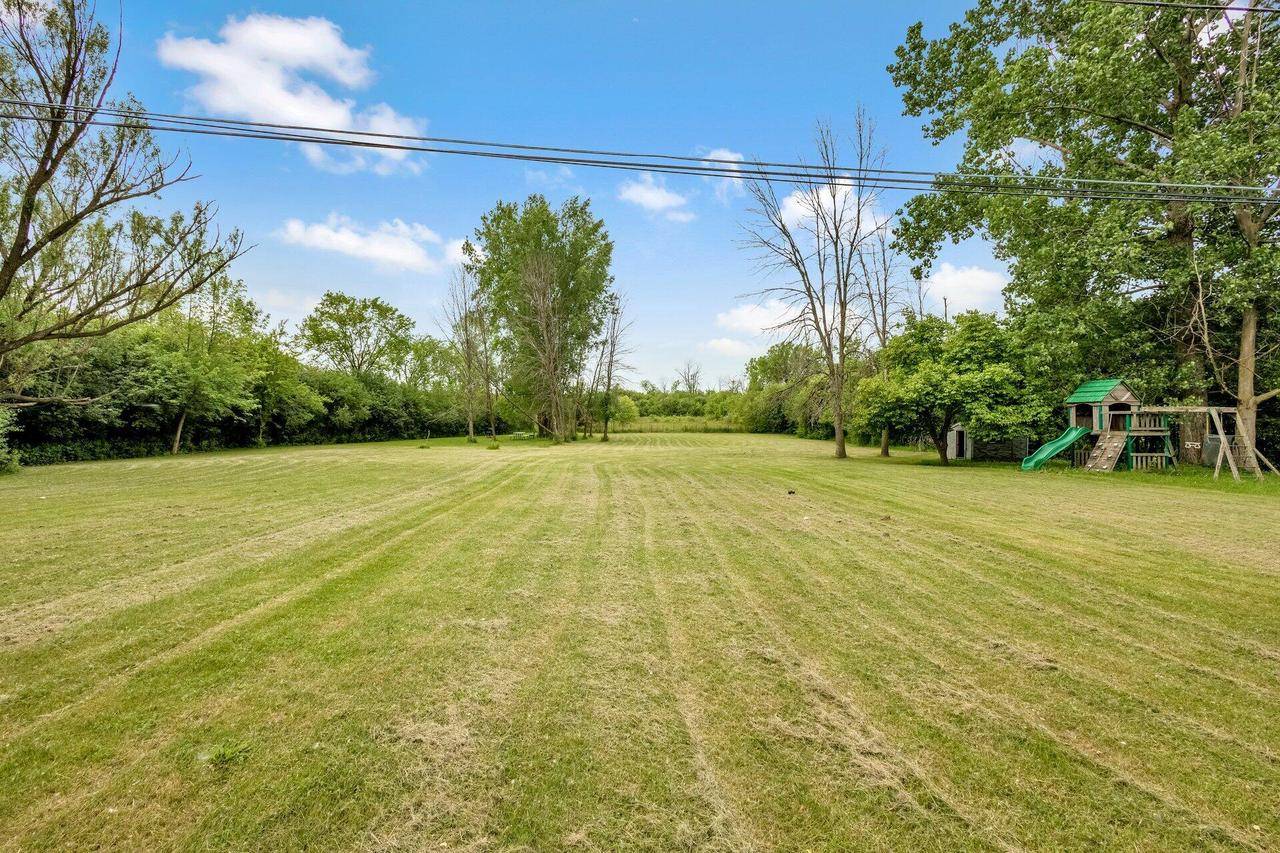 Milwaukee, WI 53224,9335 W County Line ROAD #9325