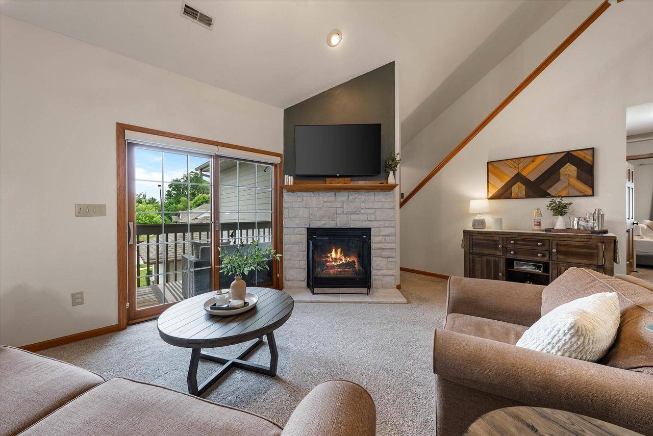 Jackson, WI 53037,N161W19112 Oakland DRIVE