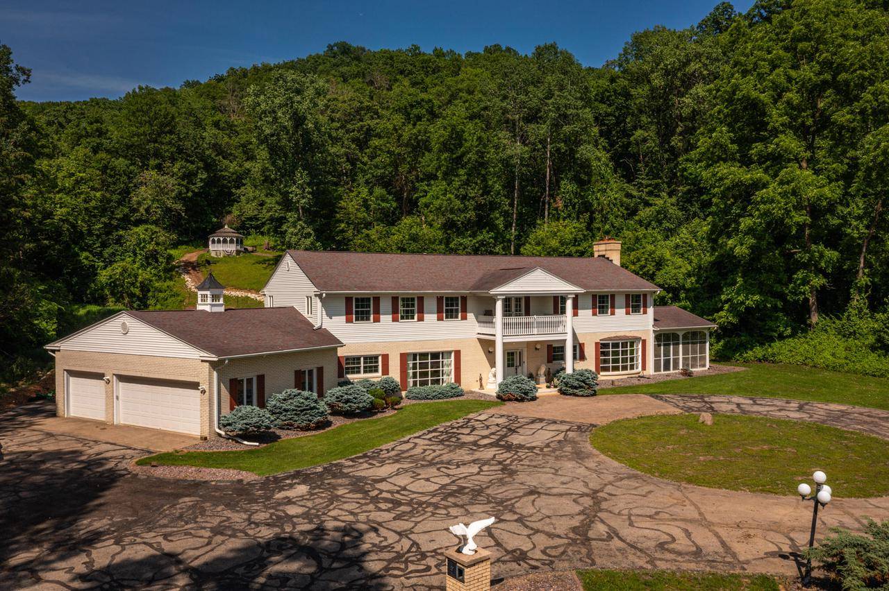 La Crosse, WI 54601,N2194 Valley ROAD